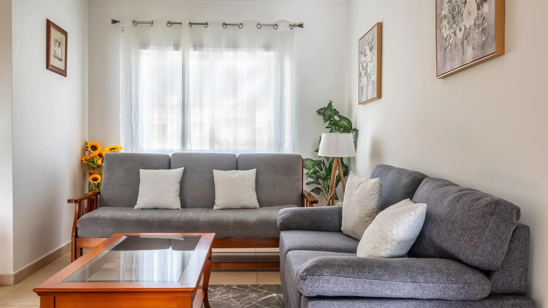 Oasis Park 2 Bedroom Top Floor Apartment At72 Portimao